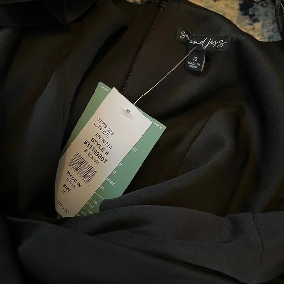 Sam And Jess Women's Floral Applique Sleeveless Evening Gown - BLACK 10 - Picture 4 of 7